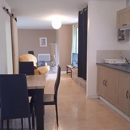Appartement A Firmy